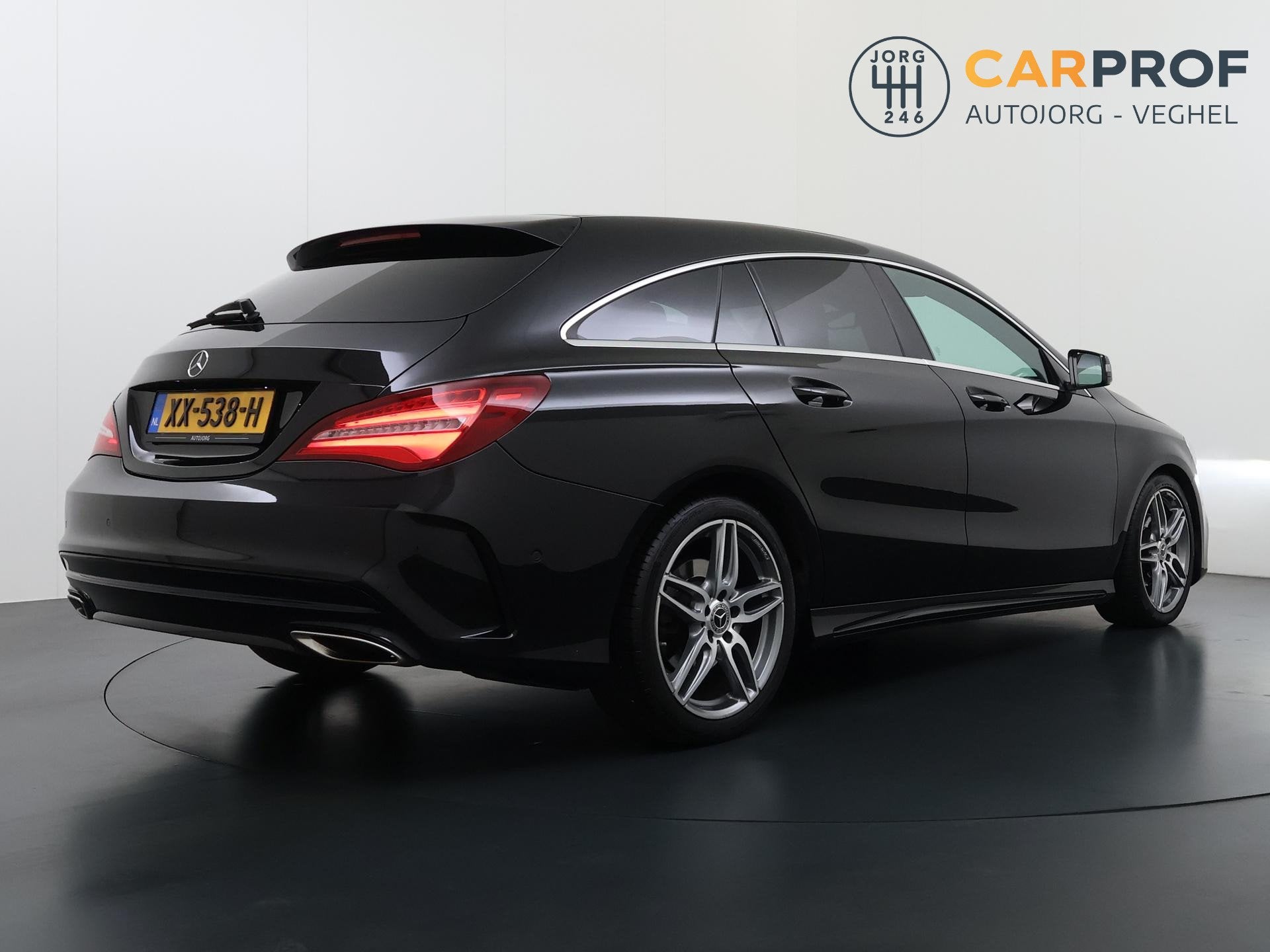 Mercedes-Benz CLA-klasse Shooting Brake 180 AMG Line | Camer, CLA, 730 kg, Gebruikt, 4 cilinders