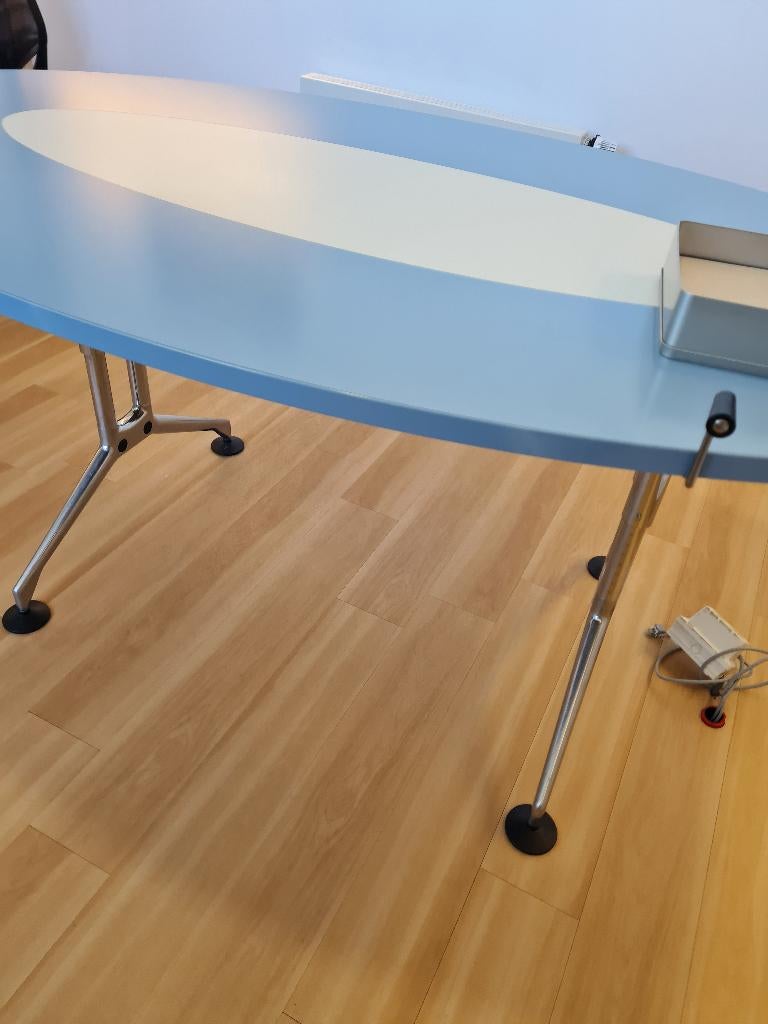 2 bureau's, Zakelijke goederen, Kantoor en Winkelinrichting | Kantoormeubilair en Inrichting, Ophalen, Gebruikt, Bureau