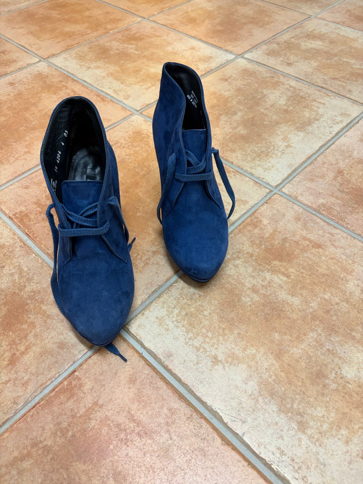 Paul Green suède enkellaarsjes - Maat 37, Ophalen of Verzenden, Zo goed als nieuw, Blauw, Lage of Enkellaarzen