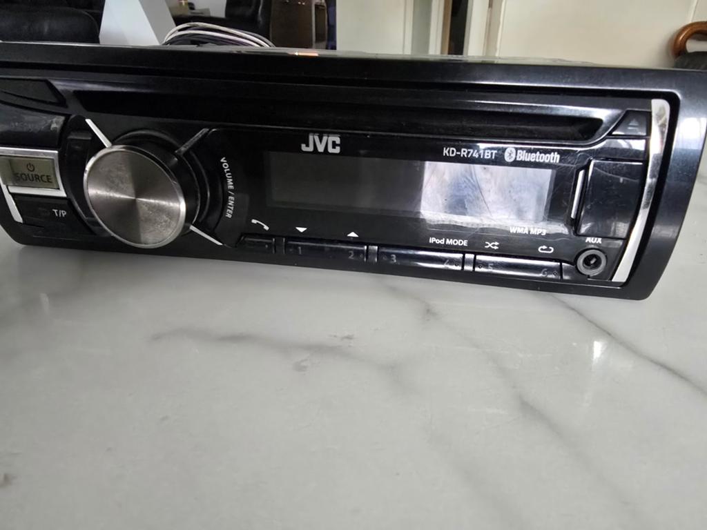 JVC radio, Auto diversen, Autoradio's, Ophalen of Verzenden, Zo goed als nieuw