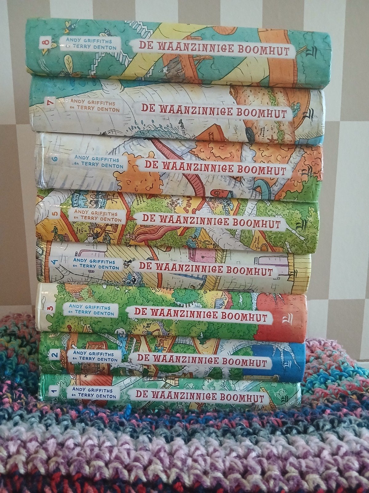 [ HELE SET ]De waanzinnige boomhut Deel 1-8, Boeken, Gelezen, Andy Griffiths en Terry Denton, Ophalen of Verzenden, Fictie
