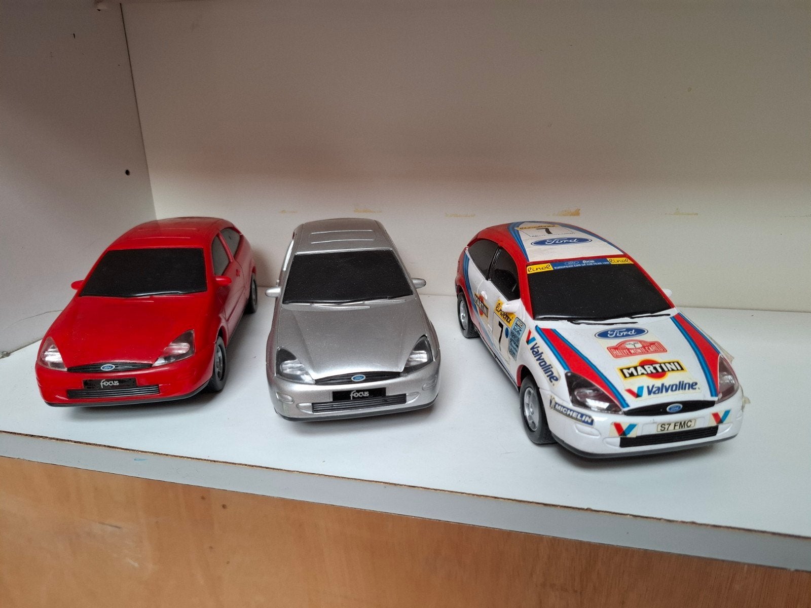 3 Ford Focus modelauto's - Rood, Zilver en Rally, Ophalen of Verzenden, Gebruikt, Auto, Overige merken