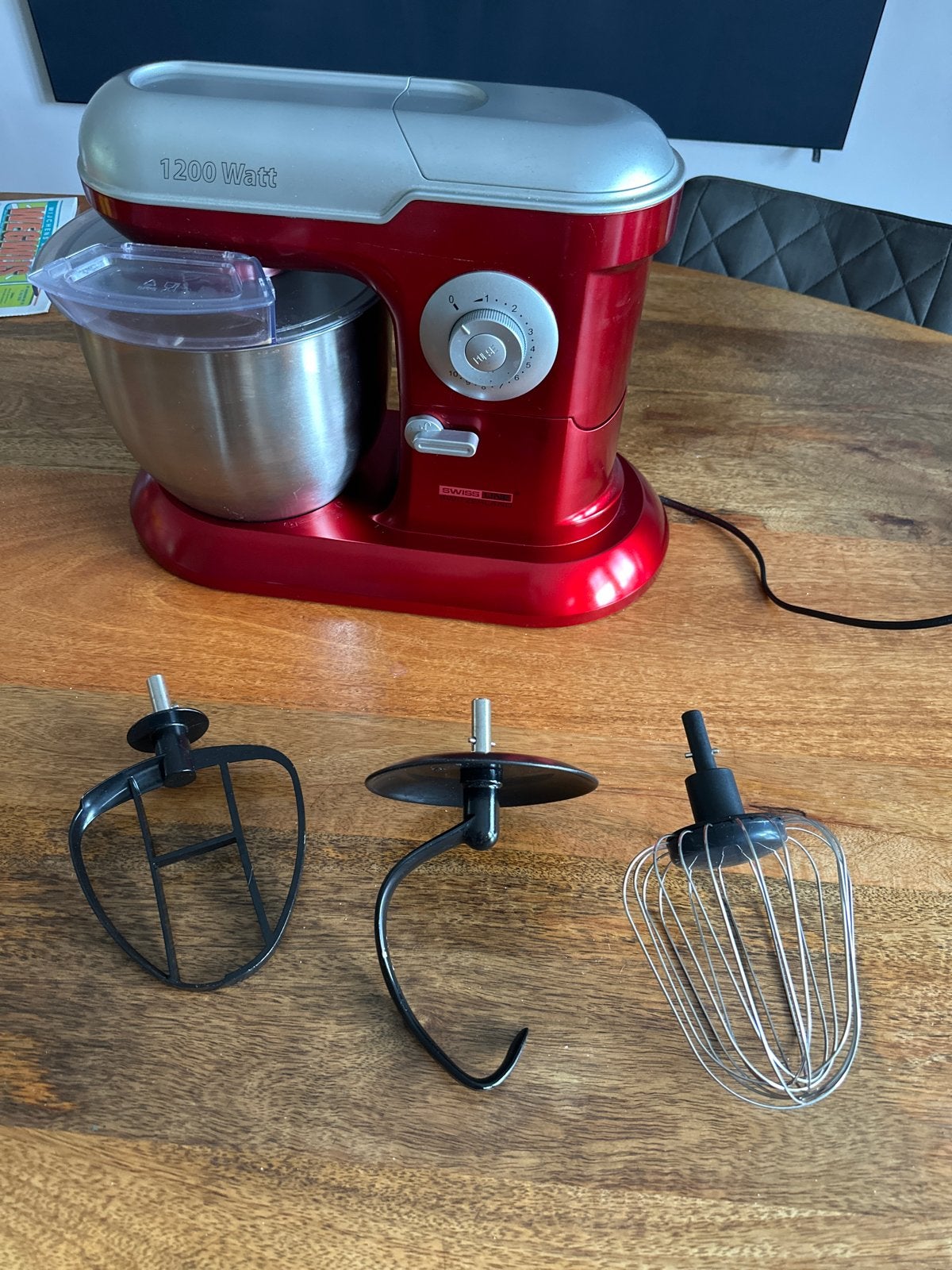 Rode keukenmachine 1200 Watt met 3 opzetstukken, 3 tot 4 liter, Ophalen, Zo goed als nieuw, 3 snelheden of meer