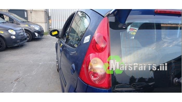 Achterlicht links van een Peugeot 107, Gebruikt, -, -, Ophalen of Verzenden