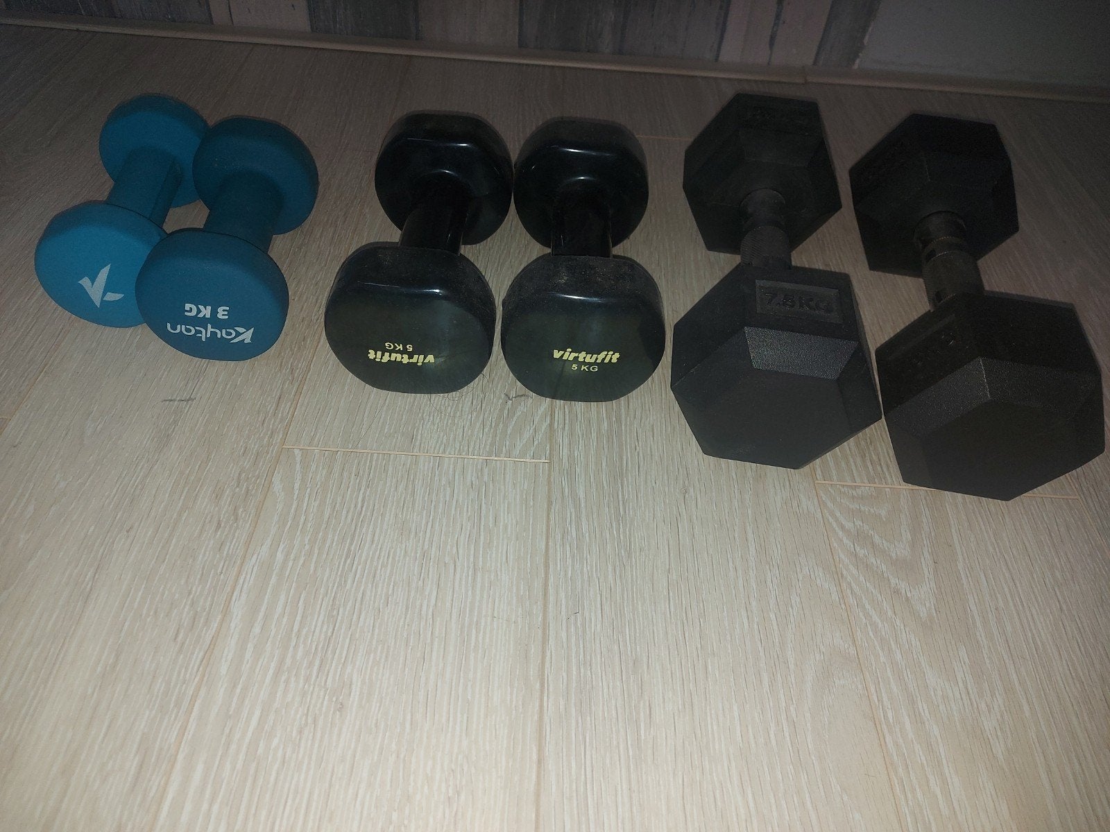 Dumbbell set: 3kg  beschikbaar, Ophalen, Gebruikt, Rug, Dumbbell
