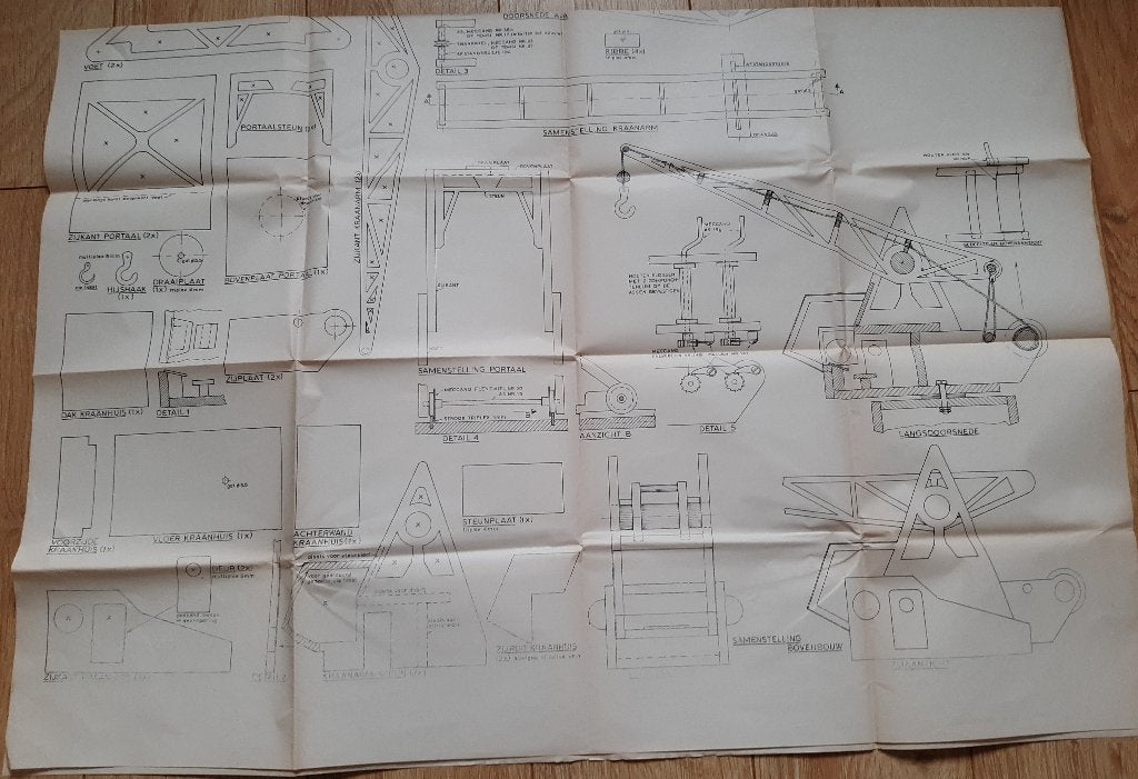 Modelbouwtekening van een havenkraan, Ophalen of Verzenden, Nieuw, Groter dan 1:32