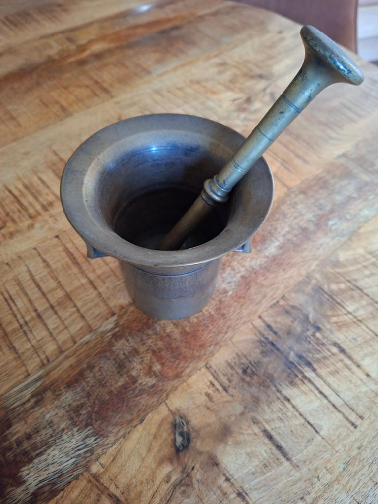 Antieke  vijzel met stamper, Antiek en Kunst, Antiek | Overige Antiek, Ophalen of Verzenden