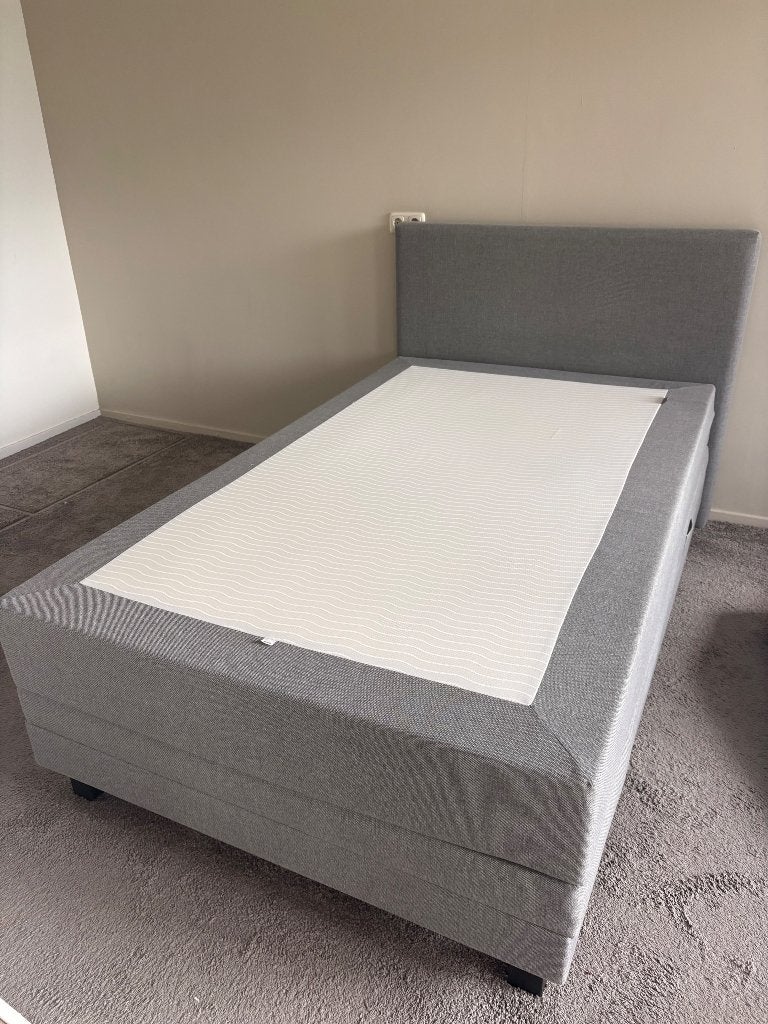 Eastborn boxspring 120x200 cm elektrisch verstelbaar, Ophalen, Verstelbaar, Zo goed als nieuw, Twijfelaar