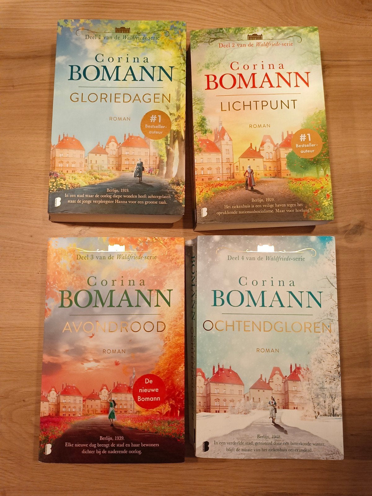 Waldfriede serie 4 delen Corina Bomann, Boeken, Ophalen of Verzenden, Zo goed als nieuw