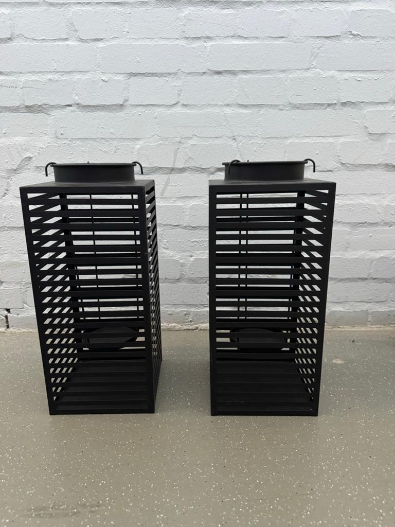 2x Zwarte metalen kandelaar, Ophalen, 25 tot 50 cm, Zwart, Zo goed als nieuw