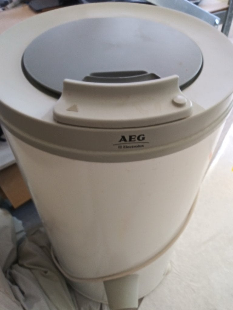 Centrifuge merk aeg werkend voor liefhebber, Witgoed en Apparatuur, Wasmachines, Ophalen, Minder dan 85 cm, Minder dan 4 kg, Bovenlader