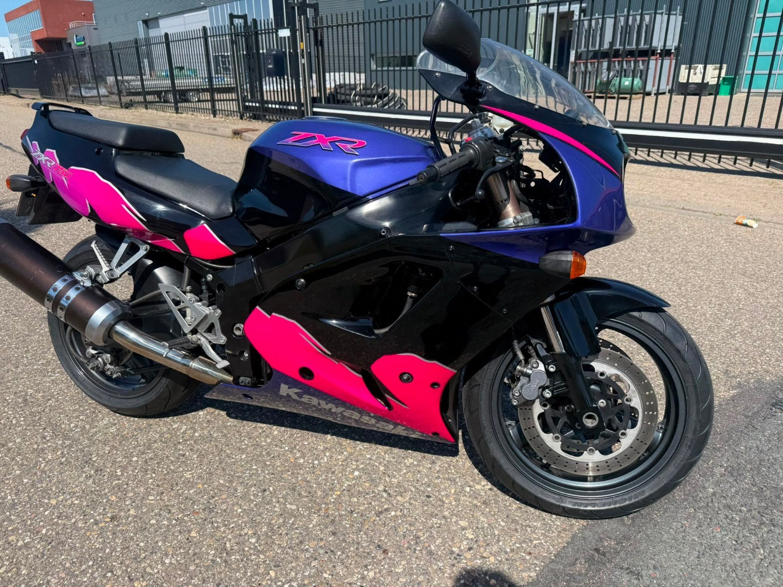 Kawasaki ZXR 750 1993 1ste eigenaar  20.583 km, 750 cc, 4 cilinders, Motorrijbewijs A, Bedrijf