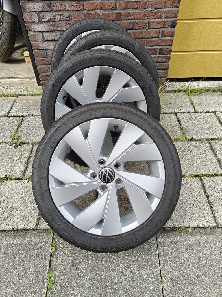 Banden met velg, Ophalen, Gebruikt, 17 inch, Band(en)