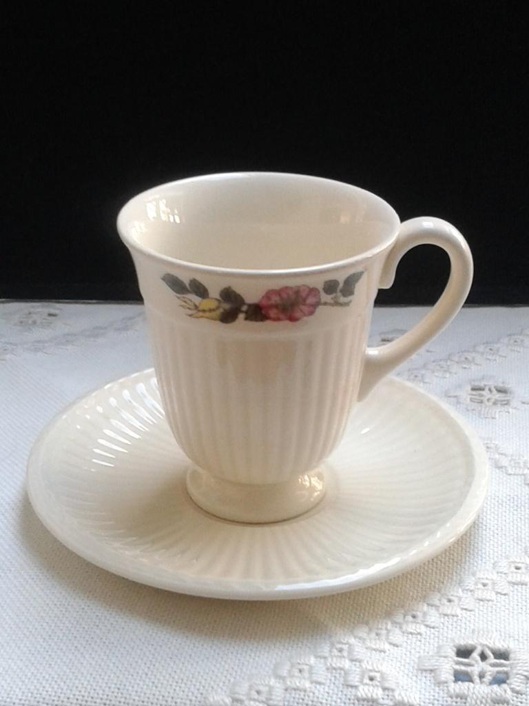 Engelse Kop & Schotel <> Wedgwood BRIAR ROSE <> NIEUW, Verzamelen, Ophalen of Verzenden, Nieuw, Porselein, Kop en/of schotel