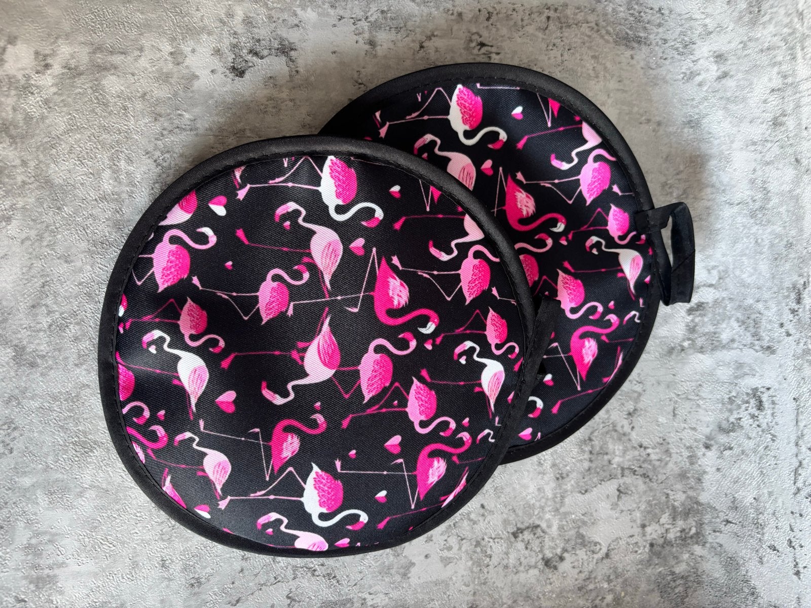 Pannenlappen met flamingo print - set van 2, Overige typen, Ophalen of Verzenden, Zo goed als nieuw, Zwart