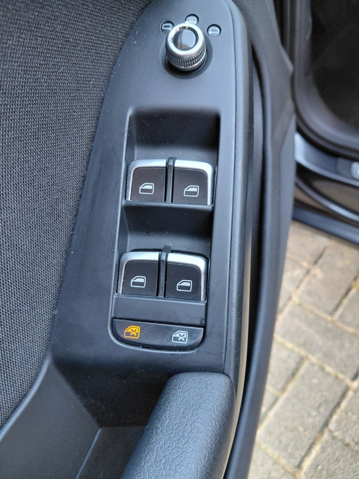 Foto 9 van Audi A4 1.8TFSI 125KW Avant. NIEUWE APK
