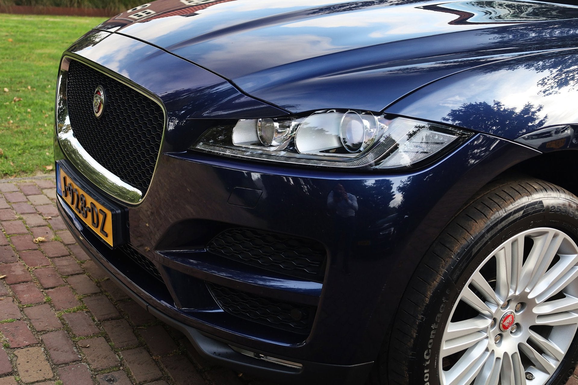 Jaguar F-PACE 2.0 Portfolio AWD 25t Aut. | Lederen Interieur, Auto's, Gebruikt, 4 cilinders, Blauw, Leder