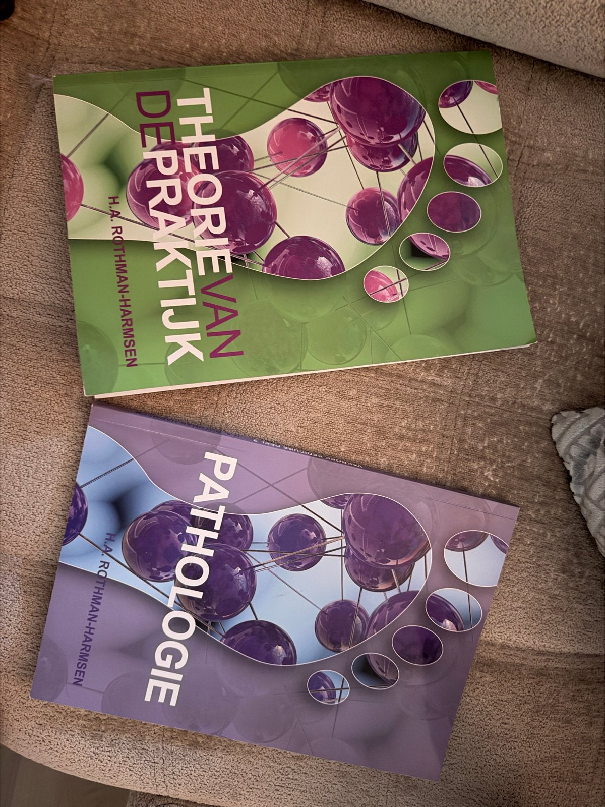 Boeken voor pedicure opleiding: Theorie en Pathologie, Ophalen, Gamma, Zo goed als nieuw, MBO