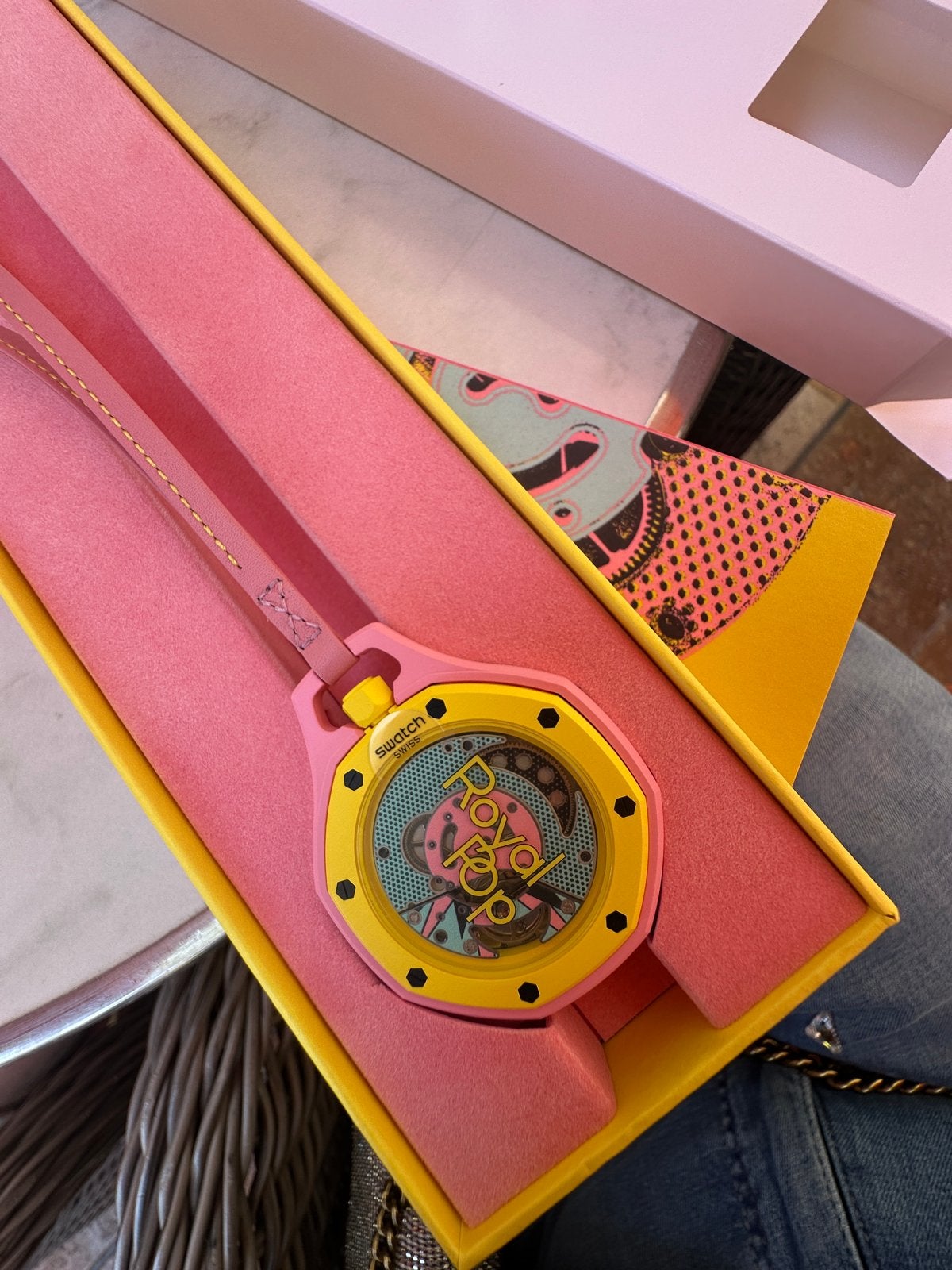 Swatch x AP Royal Pop Zakhorloge - Nieuw met originele bon, Ophalen, Swatch, Nieuw, Kunststof