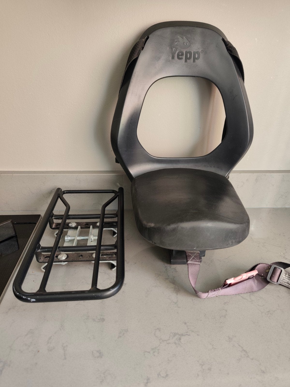 Yepp Junior achterzitje Easyfit + bevestiging, Fietsen en Brommers, Ophalen, Gebruikt, 15 t/m 36 kg