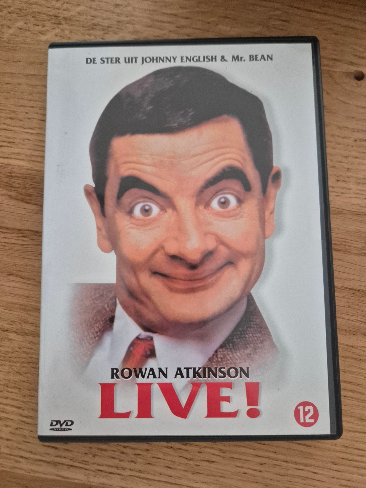 Rowan Atkinson Live! DVD - Mr. Bean's beste sketches, Cd's en Dvd's, Alle leeftijden, Ophalen of Verzenden, Zo goed als nieuw