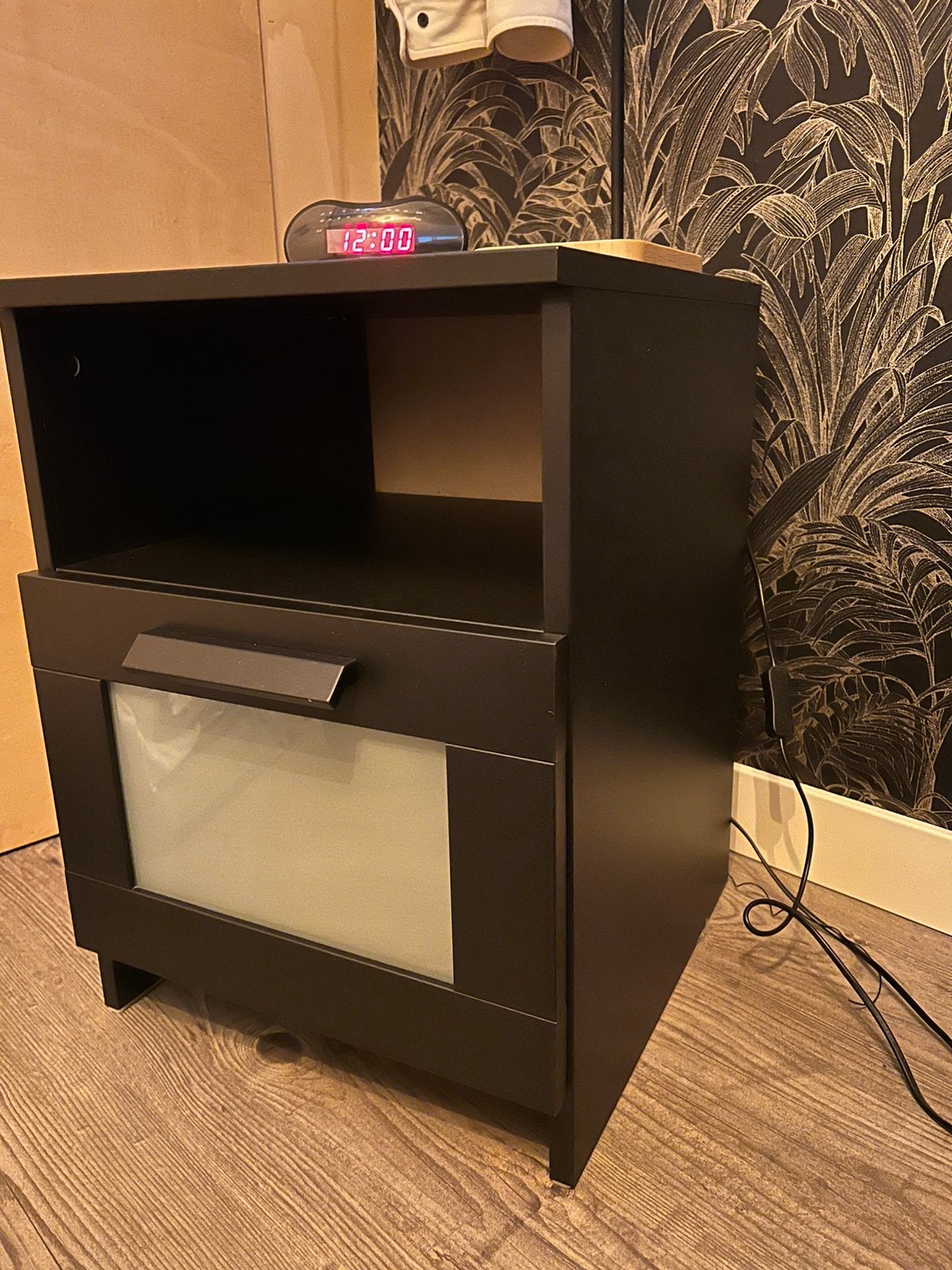 2 zwarte Ikea nachtkastjes, Ophalen, Zo goed als nieuw, Minder dan 45 cm, Minder dan 55 cm