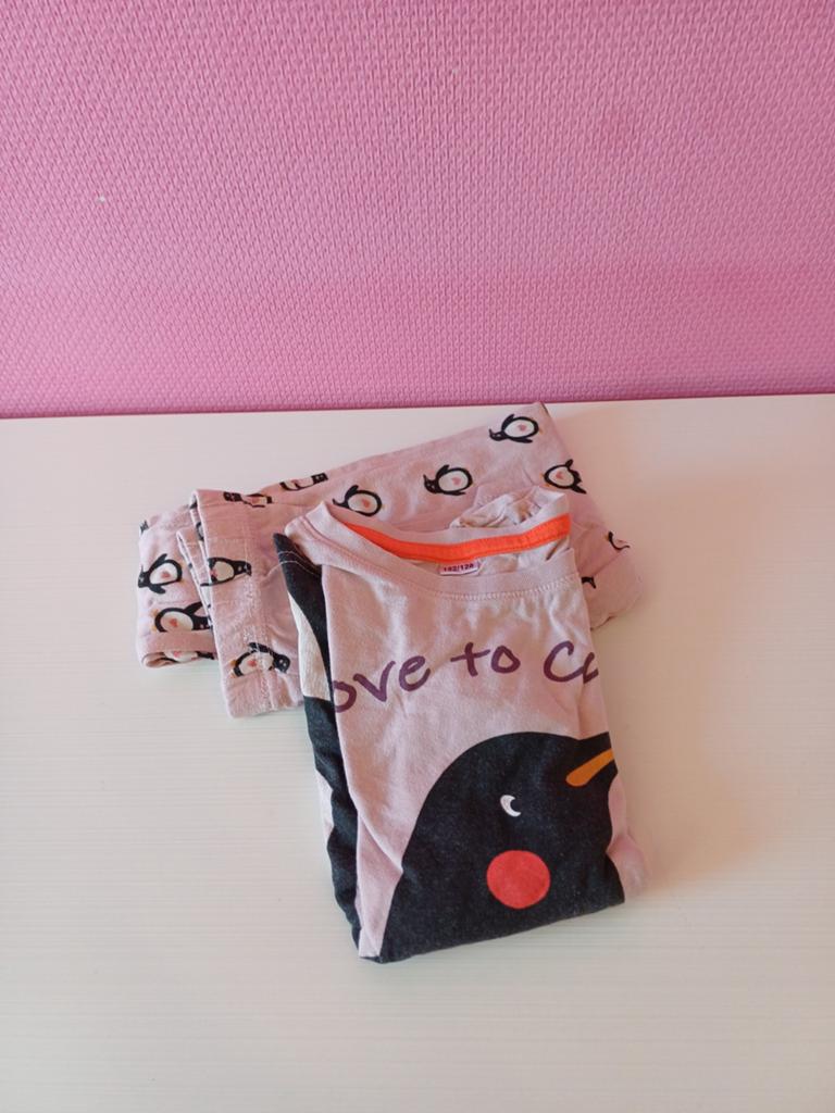 Pinguïn pyjama van Zeeman, maat 122/128, Gebruikt, Meisje, Ophalen of Verzenden, Nacht- of Onderkleding