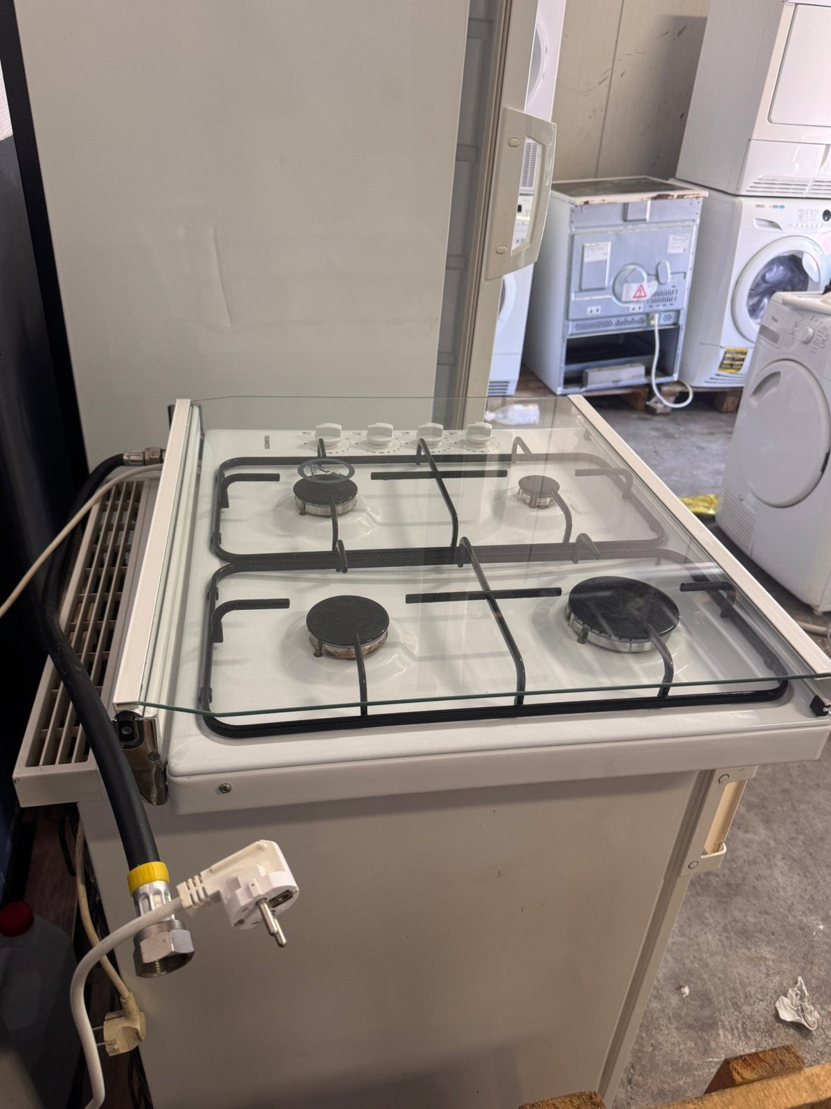 SIEMENS Gaskookplaat kooktoestel voor weinig werkt als nieuw, Ophalen, 4 kookzones, Zo goed als nieuw, Energieklasse A of zuiniger