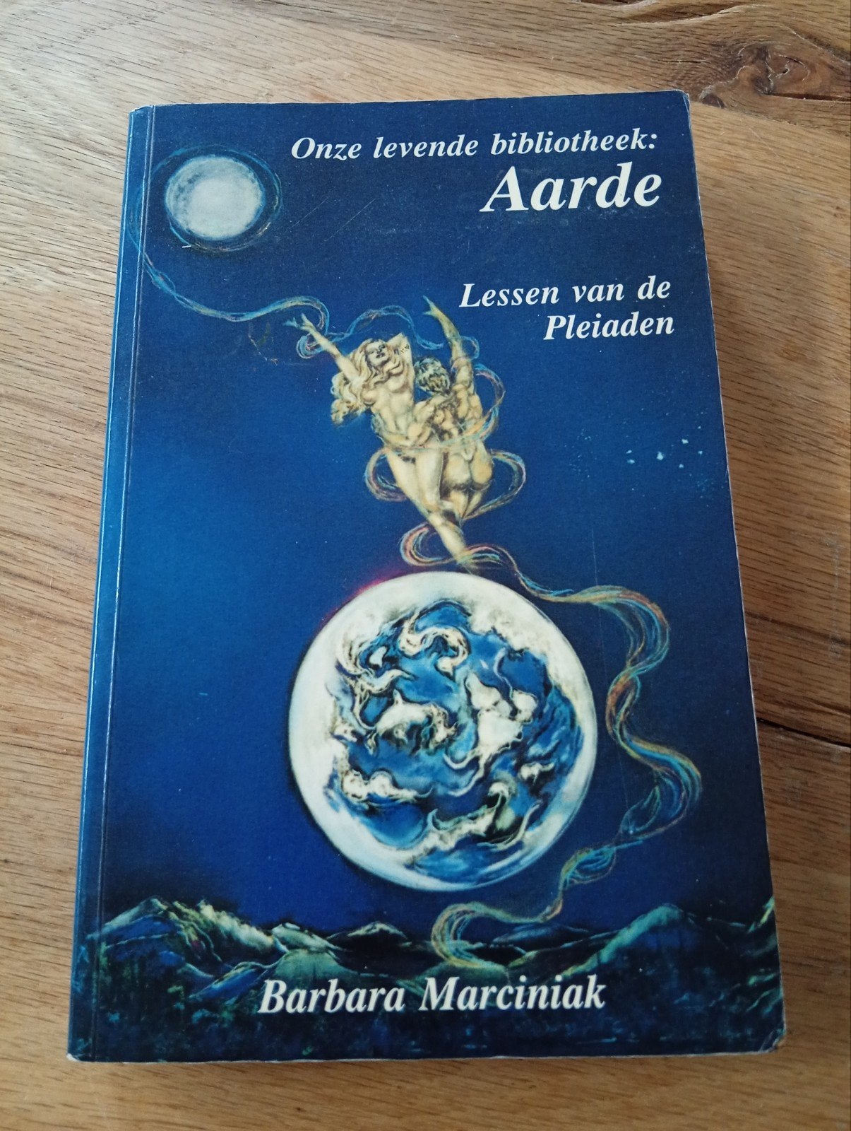 Onze levende bibliotheek: Aarde - Lessen van de Pleiaden, Gelezen, Achtergrond en Informatie, Spiritualiteit algemeen, Ophalen of Verzenden