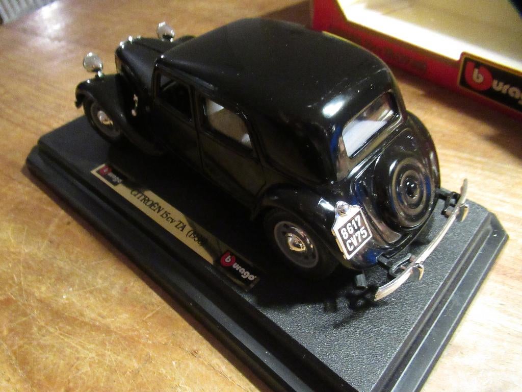 Burago Diecast metal Model auto citroen 15cv TA (1938), Ophalen of Verzenden, Nieuw, Auto, Bburago