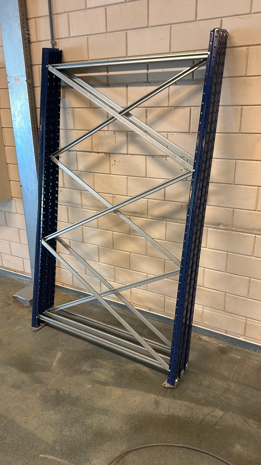 Pallet stelling 1.20 diep 185 breed 3 staanders 8 legborden, Ophalen, ..., Zo goed als nieuw, ...