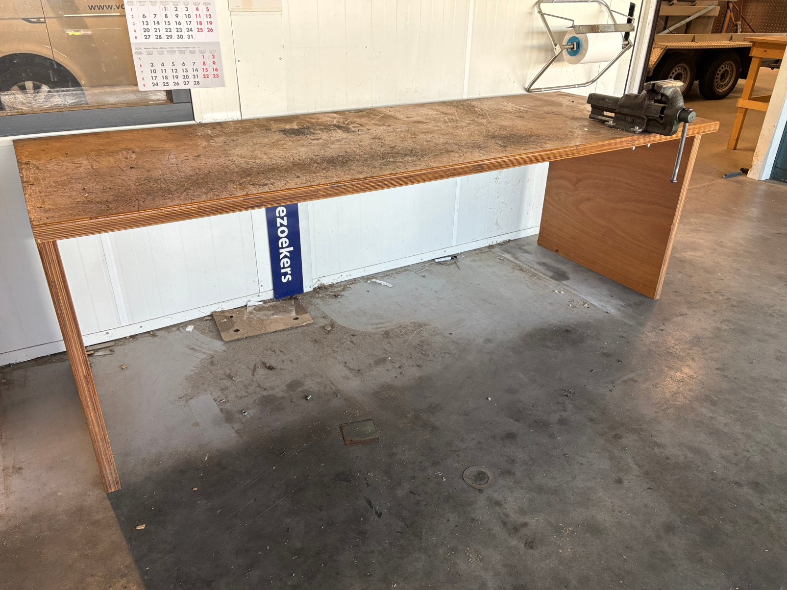 Werkbank met bankschroef, Doe-het-zelf en Verbouw, Ophalen, Gebruikt, 70 tot 120 cm, Bankschroef