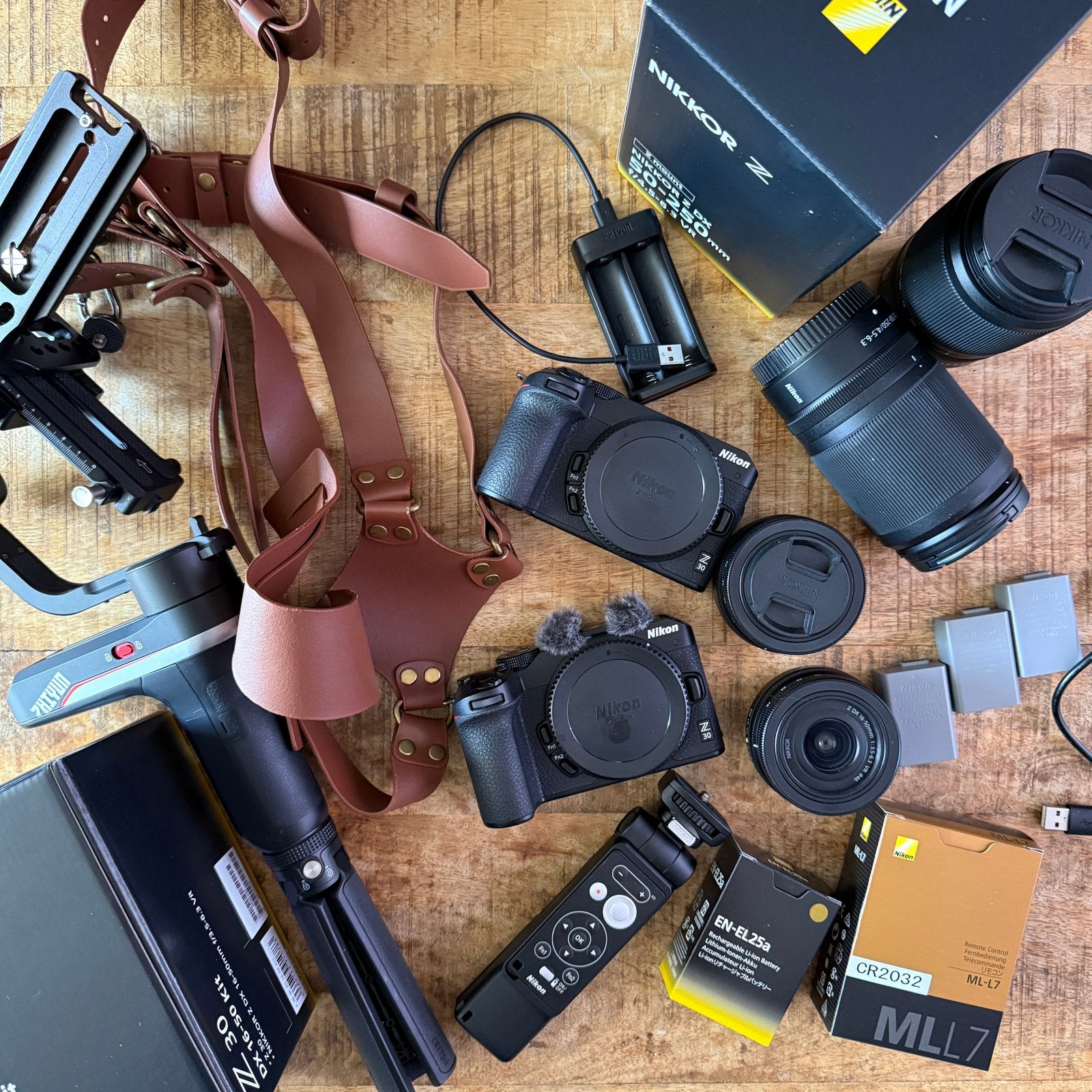 Nikon Z30 complete filmset | 2x body | 4 lenzen | gimbal |, Audio, Tv en Foto, Fotocamera's Digitaal, 21 megapixels, Ophalen of Verzenden