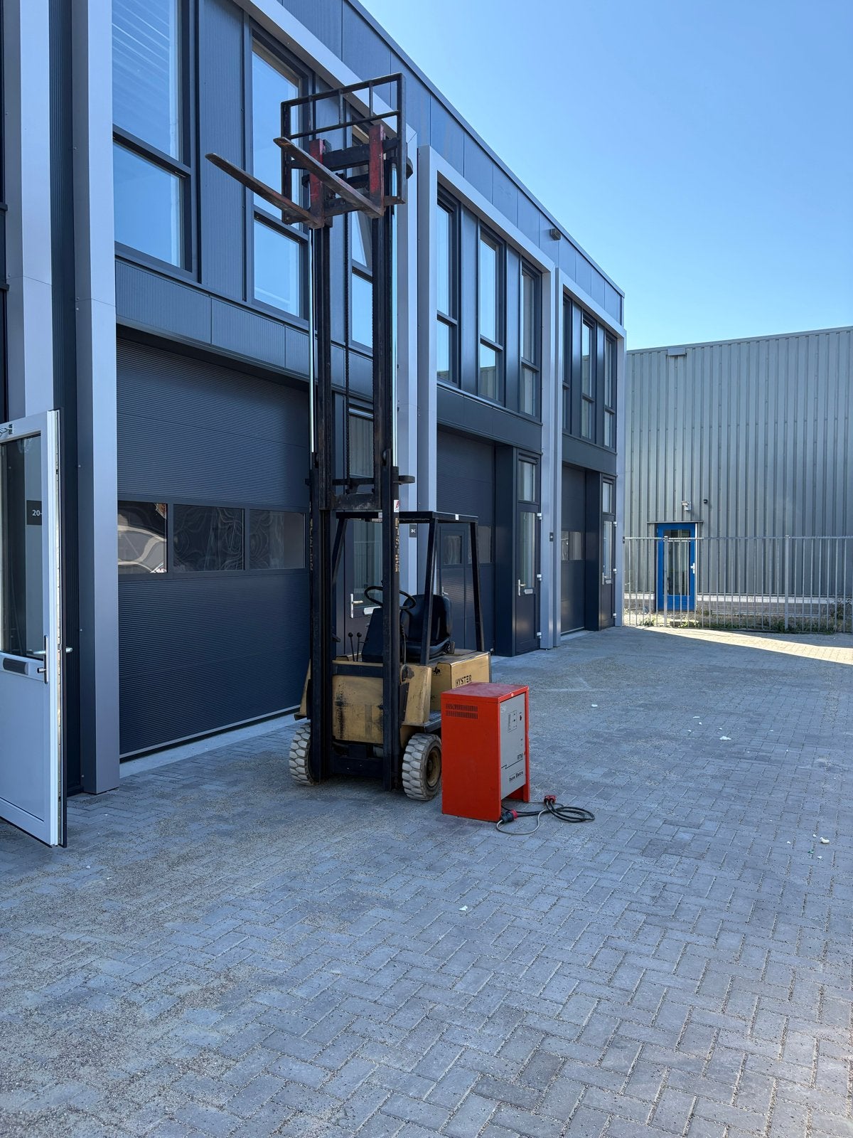Hyster Heftruck - Elektrisch met Lader, 2000 tot 3000 kg, Ophalen, Elektrisch, Heftruck