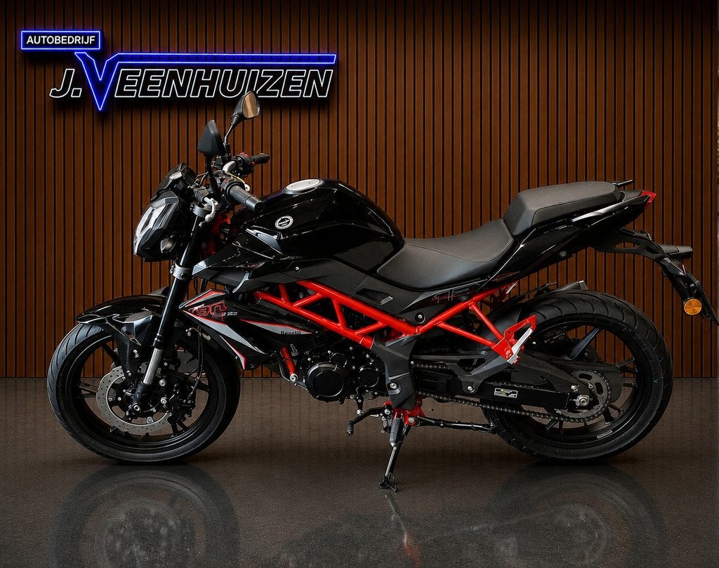 Benelli BN 125 2024| | A1 Keurige motor! | Nieuwstaat, Motoren, Bedrijf, Energieweg 2
9363ER  MARUM, NL, 125 cc, 11 kW of minder