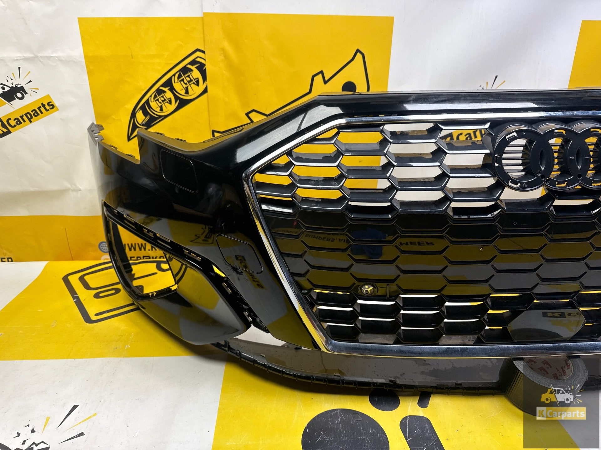 Audi A3 8Y voorbumper KLS ORIGINEEL 8Y0807437, Gebruikt, Voor, AUDI AG, Auto-Union-Strasse 1
85045  Ingolstadt, DE