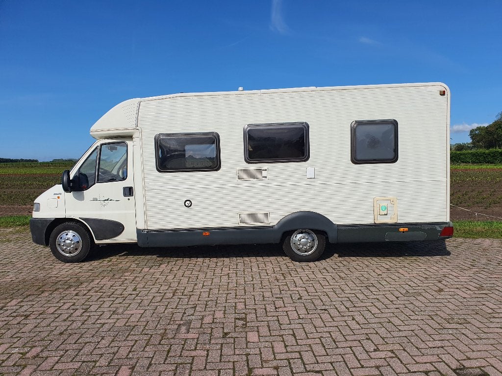 Ci Corfu Fiat 2.8 IDTD camper, zonnepanelen, 4 slaapplaatsen, Fiat, ABS, 6 tot 7 meter, Particulier