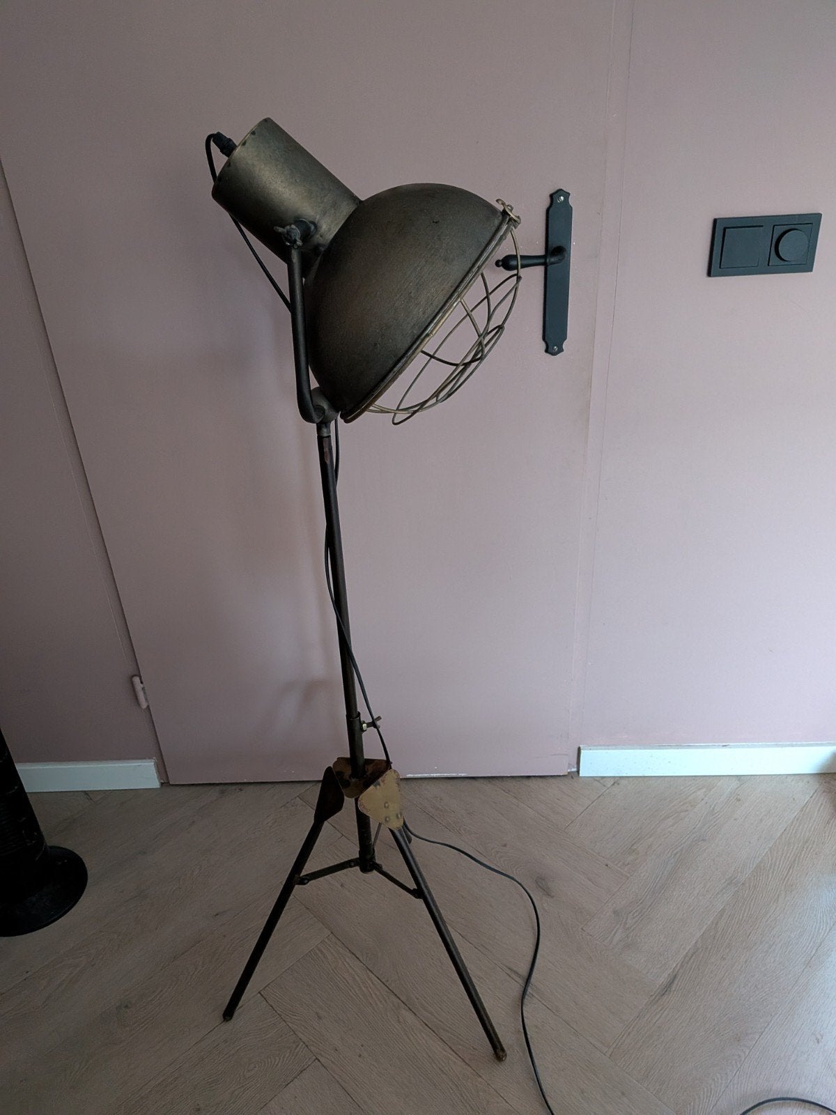 Industriële staanlamp, Huis en Inrichting, Lampen | Vloerlampen, Ophalen, Minder dan 100 cm