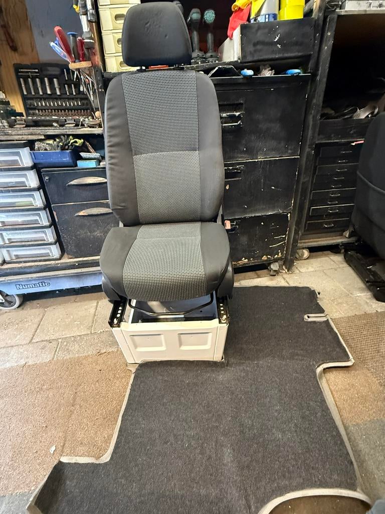 Bijrijdersstoel voor mercedes sprinter 906/vw crafter, Ophalen, Gebruikt, Mercedes-Benz