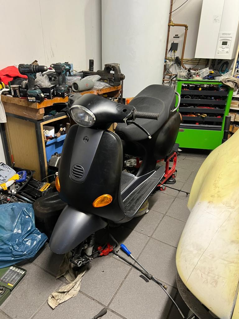 Vespa et2 brom frame, Ophalen of Verzenden, Zo goed als nieuw, Benzine, Vespa