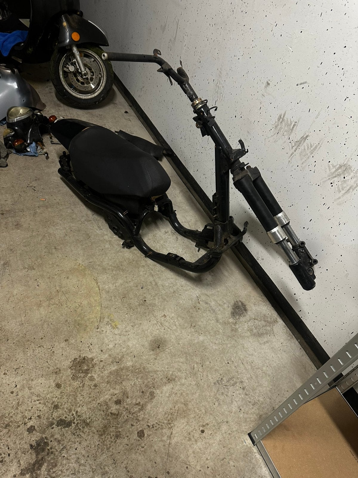 Speedfight 3 frame met zadel + kentkenen, Ophalen, Frame, Peugeot