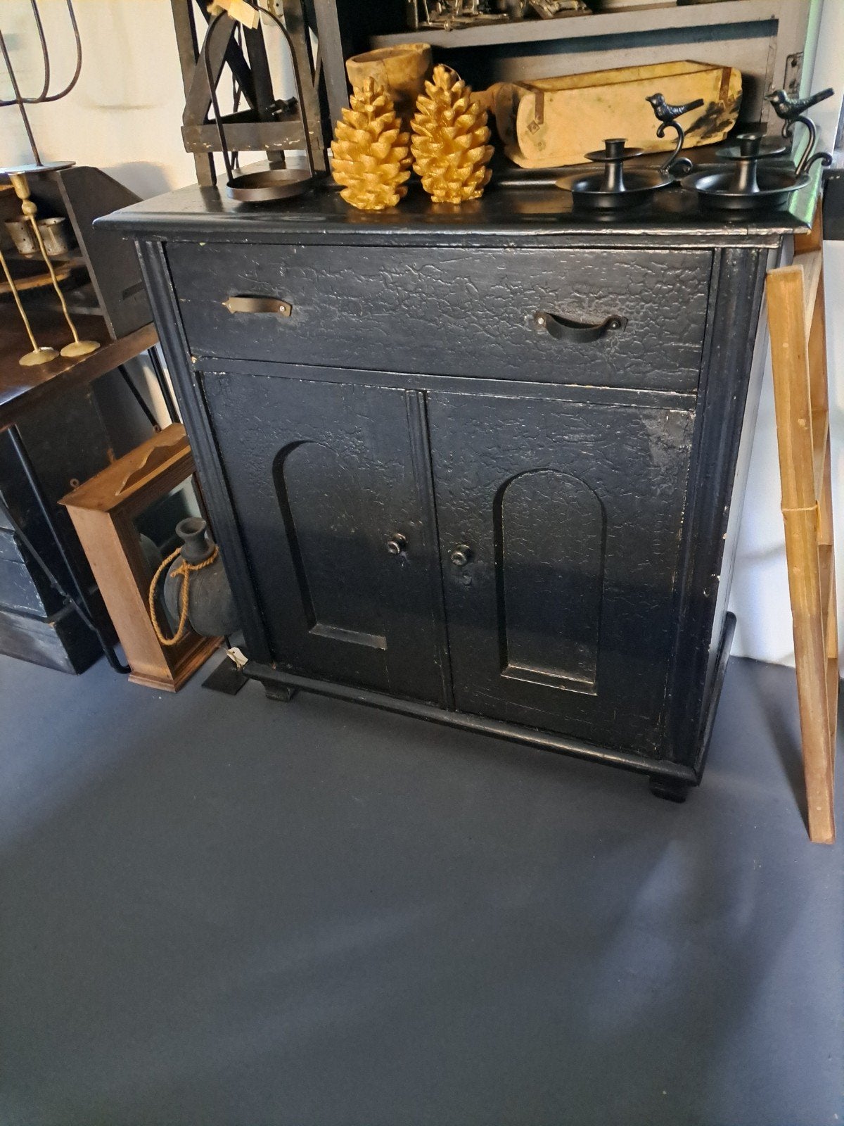 zwarte kast vintage,brocant,landelijk, Huis en Inrichting, Ophalen, Xx, 50 tot 100 cm, X
