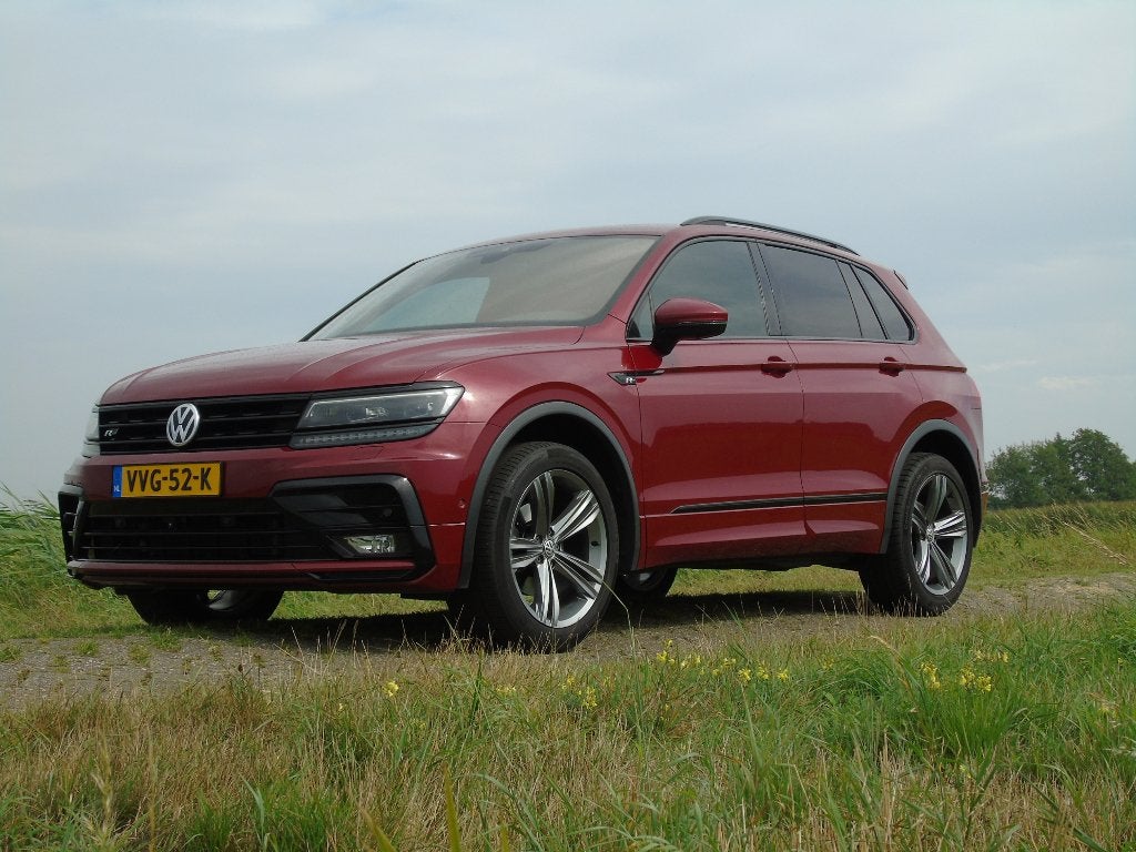 Volkswagen Tiguan  2.0TDi automaat R-Line op Grijs kenteken, Automaat, Volkswagen, Bedrijf, Diesel