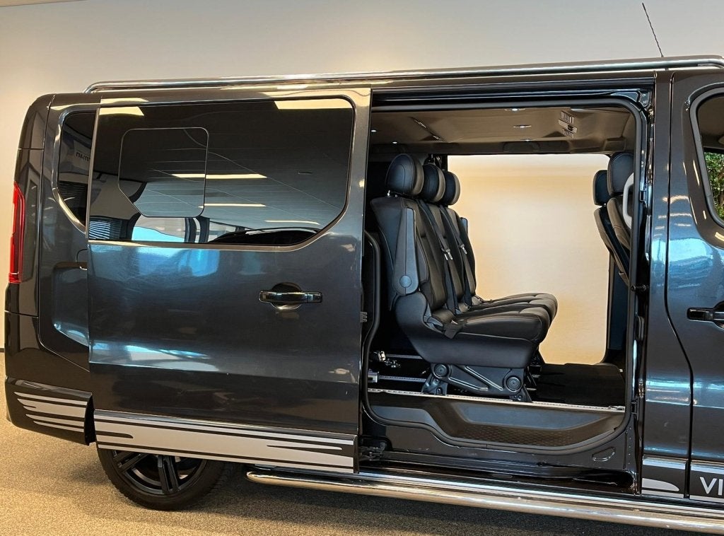 Opel Vivaro VIVARO (bj 2018), Auto's, Opel, 125 pk, Zwart, 2 stoelen, 17 km/l