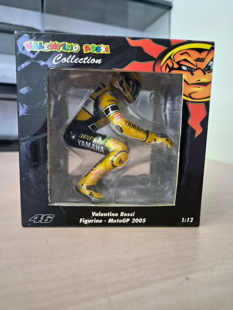 1/12 2005 Valentino Rossi Figure Yamaha MotoGP, Hobby en Vrije tijd, Modelauto's | 1:5 tot 1:12, Ophalen of Verzenden, Zo goed als nieuw