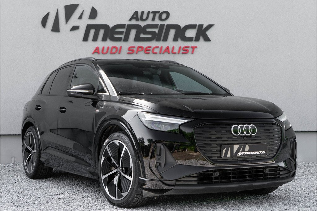 Audi Q4 e-tron 40 / 2x S-line/ Adaptive Cruise Control/ Head, Achterwielaandrijving, Gebruikt, Zwart, Zwart
