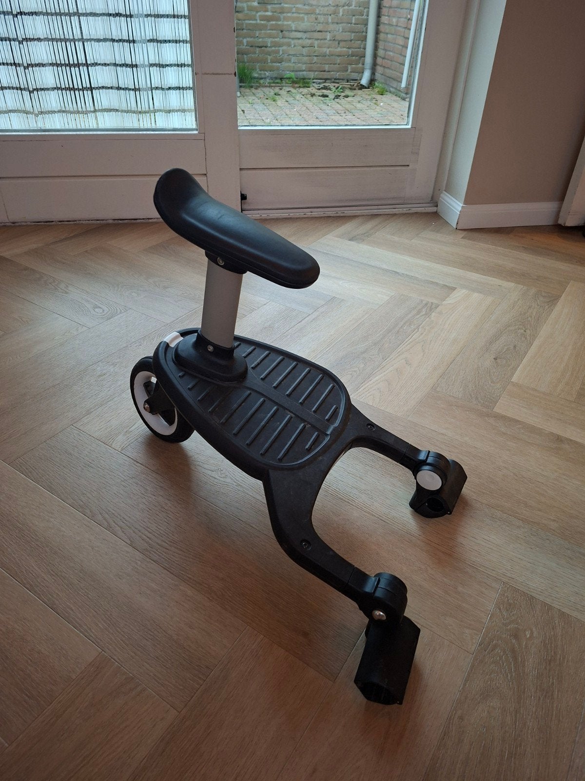 Bugaboo meerijdplankje met zitje, Ophalen, Gebruikt