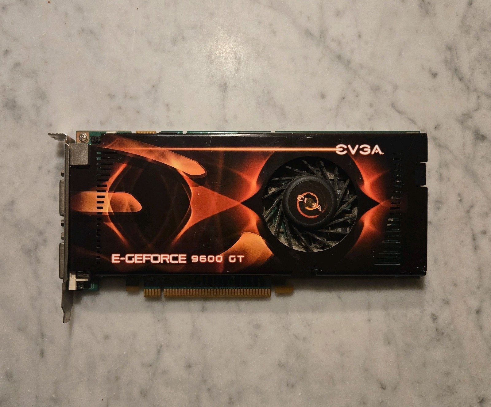 E-Geforce 9600 GT, Computers en Software, Videokaarten, Gebruikt, Nvidia, PCI-Express 2.0, GDDR3, Tv-Out, DVI, Verzenden