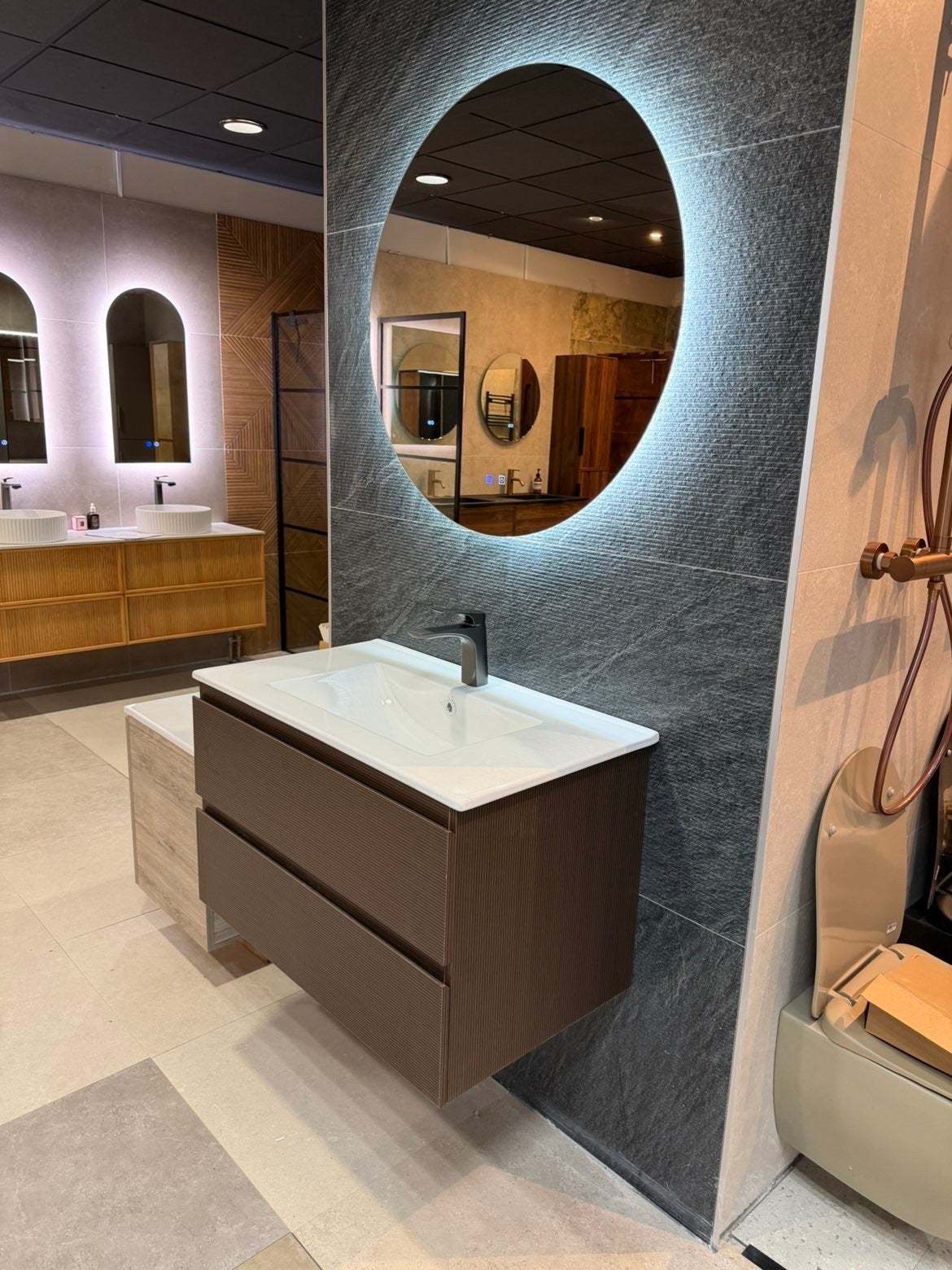 Actieprijs!! Badmeubel inclusief keramische wastafel, Zo goed als nieuw, Minder dan 100 cm, Wasbak of Wastafel, 25 tot 50 cm