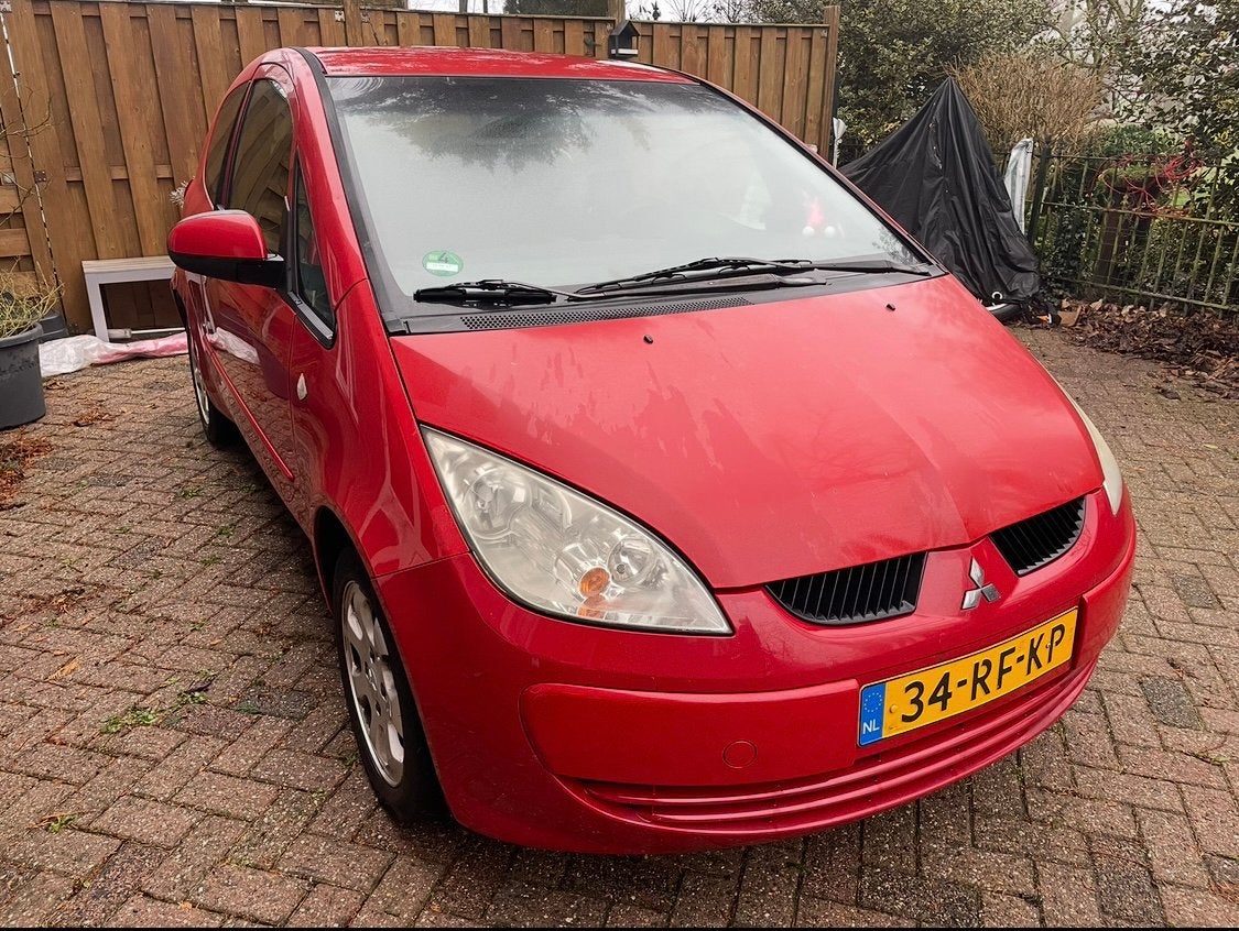 Mitsubishi Colt NIEUWE APK!, Voorwielaandrijving, Stof, Zwart, USB